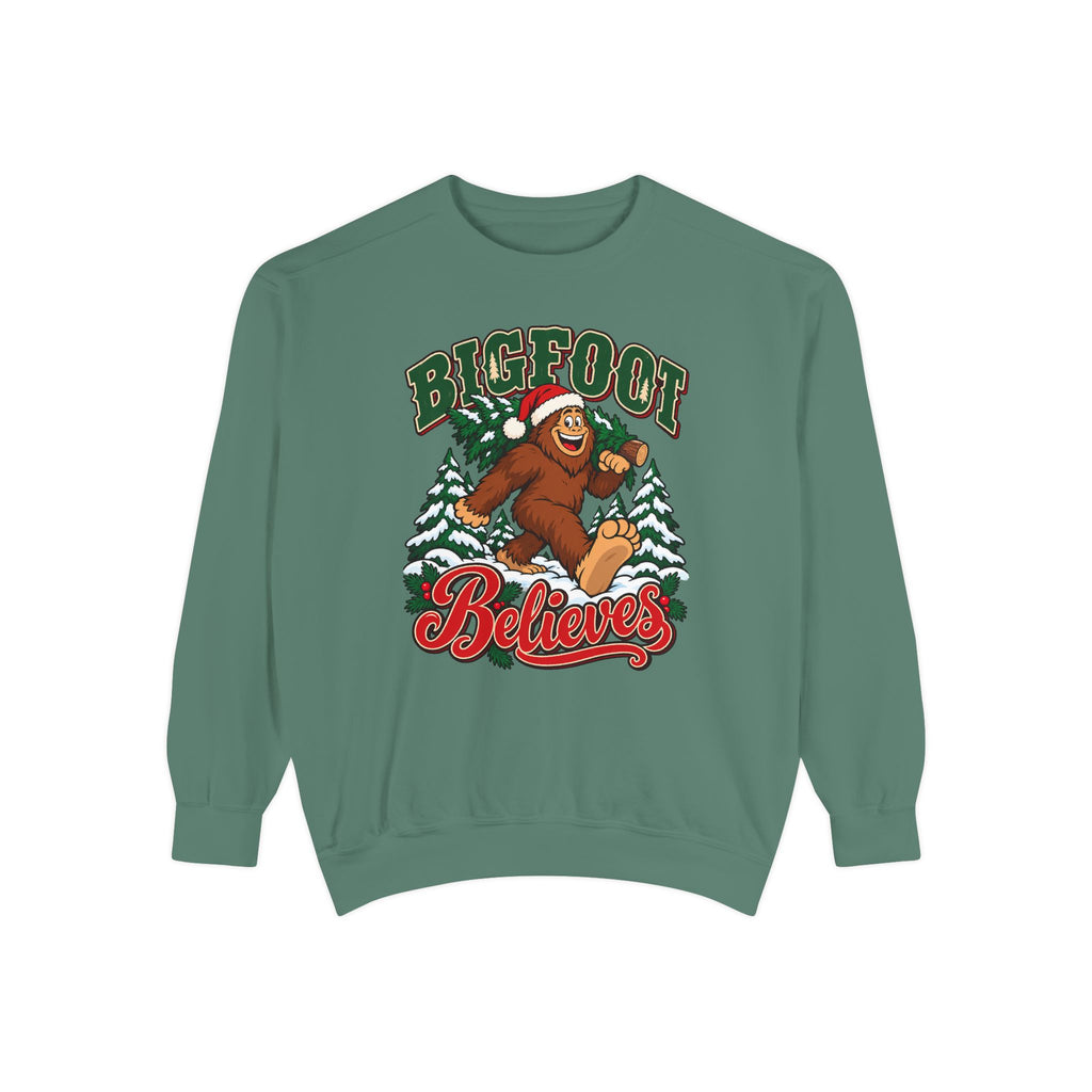 Bigfoot Believes Sweatshirt – Light Green